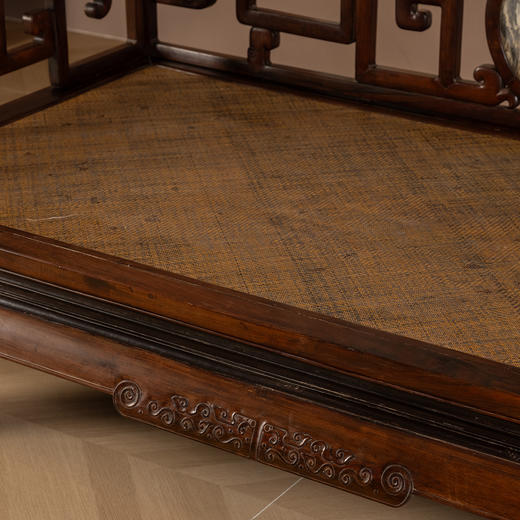 清	红木镶云石攒接拐子纹三围屏罗汉床 商品图4