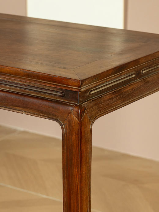 清	黄花梨束腰马蹄腿鱼门洞半桌 商品图3