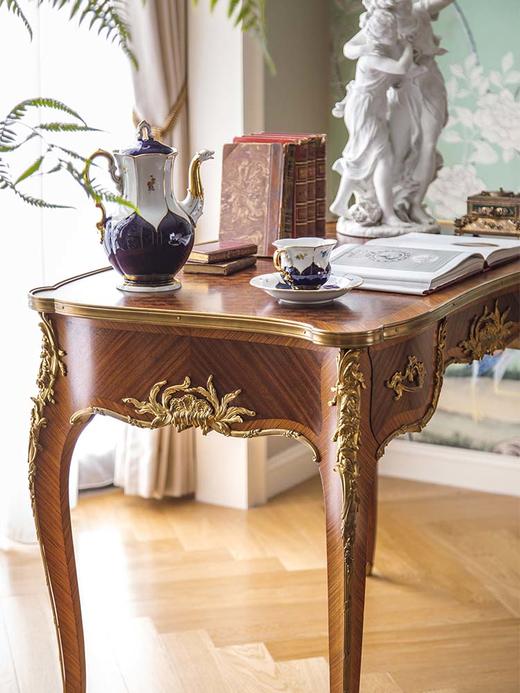 独角鹿西洋古董法国林克家具工坊签名出品路易十五风格花卉主题铜鎏金精雕细木镶嵌边桌古董家具 商品图1