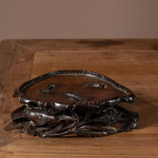 清	红木透雕荷叶纹器座 商品图1