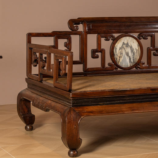 清	红木镶云石攒接拐子纹三围屏罗汉床 商品图3