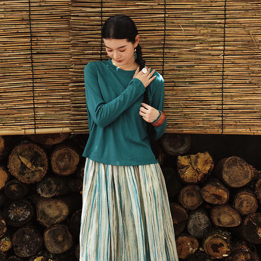 绽放女装511朵/【大山的褶皱】日本进口高支棉圆领长袖T恤打底衫 商品图2