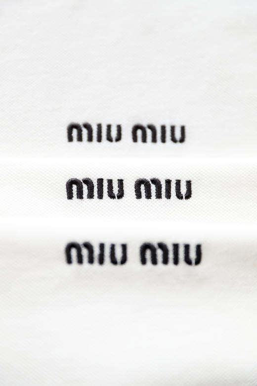 小香风刺绣polo衫，条纹复古长袖。胸口小标翻领长袖PoloC080158 商品图1