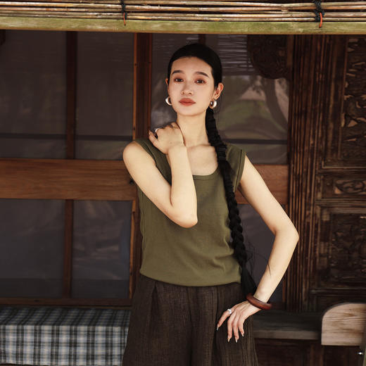 绽放旅行女装509朵/【大山的褶皱】弹力棉方领宽肩U型领背心内搭 商品图0