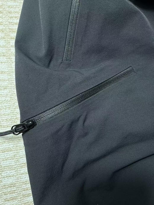 原单正品始祖鸟 GAMMA PANT 软壳裤，最顶品质！印尼产
颜色：黑色
尺码：L-3X（31-34码） 商品图2