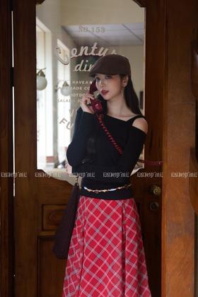 【门店同款】ENJOY秋季斜领露肩长袖T 164194198