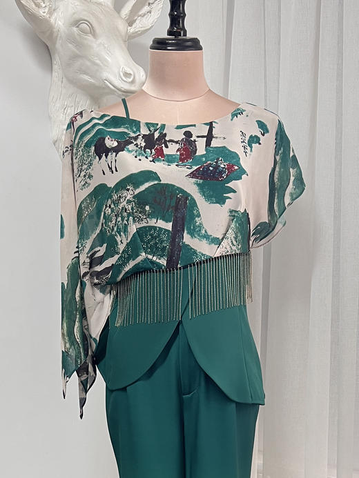 3204039 只此青绿 韩国进口水晶乔其纱进口纹理蜂窝缎上衣 雾境 商品图0