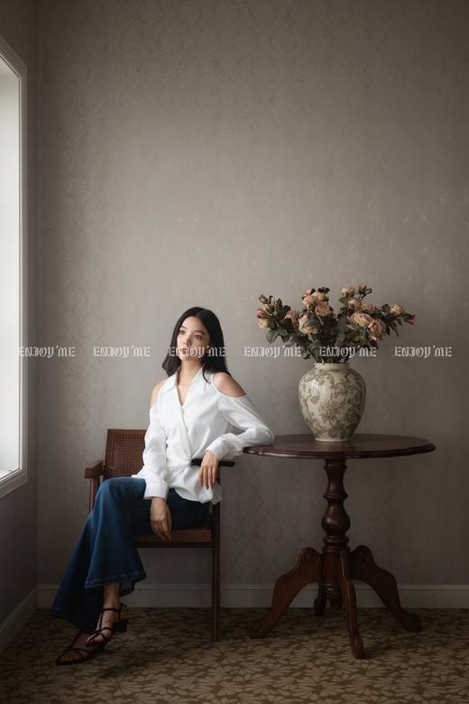 【门店同款】ENJOY秋季“城市与旷野”露肩花苞衬衣 164543351 商品图3