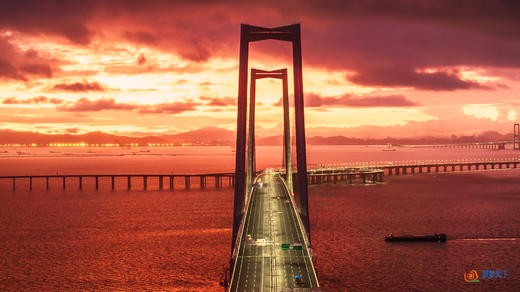 航拍双景：深中通道架起湾区脉搏，南沙体育馆跃动城市活力 2天 商品图6