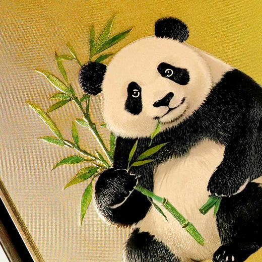 《国宝呈样》熊猫系列金丝绣摆件 大师创作设计 商品图6