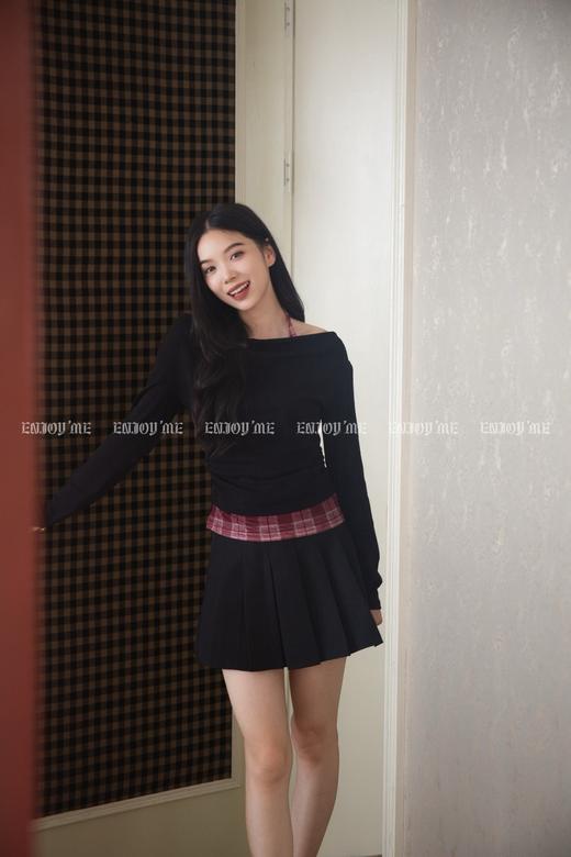 【门店同款】ENJOY秋季“浮光织影”拼格纹挂脖上衣 164443107 商品图1