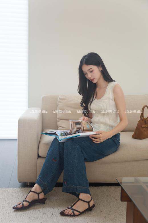 【门店同款】ENJOY秋季“城市与旷野”坑条针织背心 164544071 商品图2