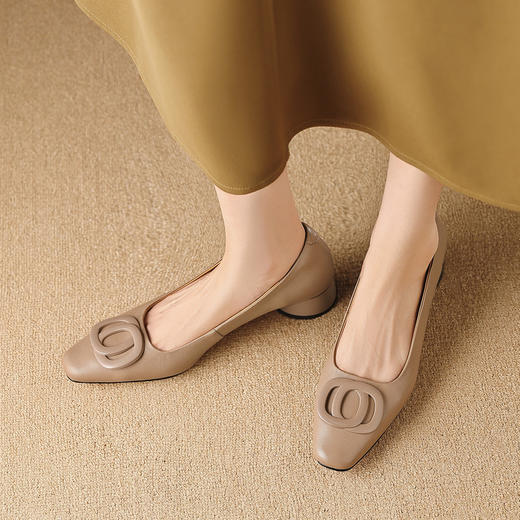 【预售5天】软羊皮软底不累脚法式单鞋女夏新款配裙子真皮棕色透气中跟鞋LG&2531-1323 商品图3