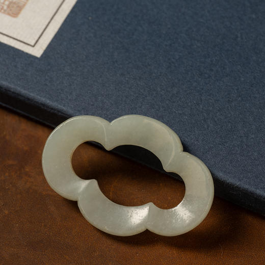 清	玉雕海棠形佩 商品图0