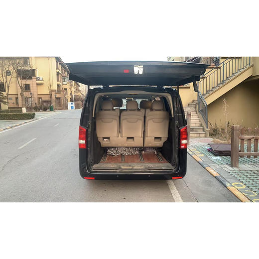 奔驰 V级 V260L尊贵加长版国VI【长租-北京】 商品图4