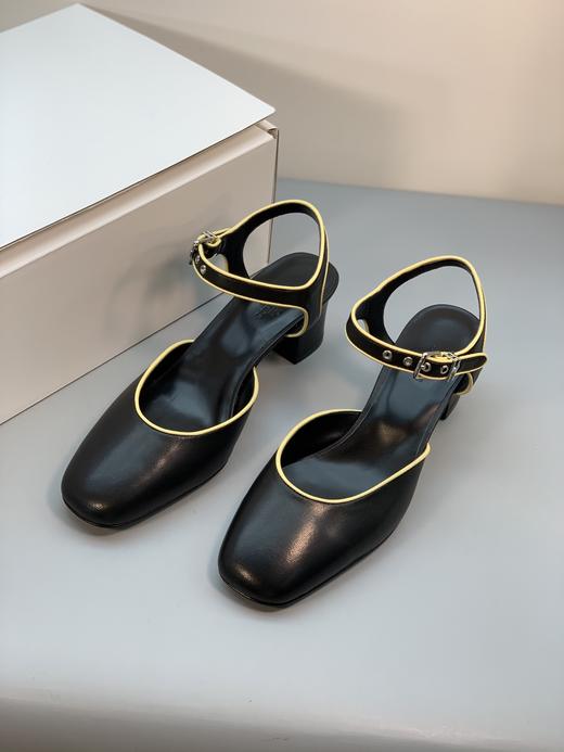 点此购买 爱马仕夏季女士kelly扣玛丽珍高跟包头凉鞋 dx 325838 商品图1