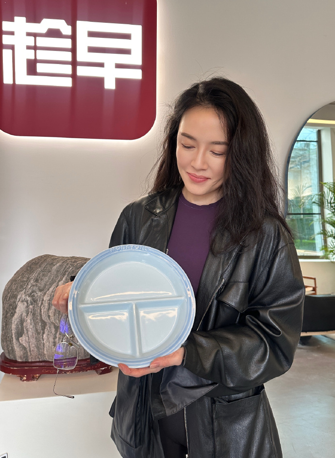 【亲妈精选】趁早食堂同款211减脂餐盘家用陶瓷餐具大人儿童早餐盘分格盘