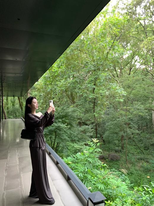 Read Nameless /炭灰色冰凉爽丝套装 商品图2