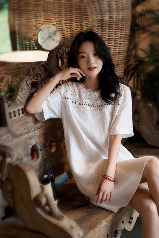 FXA 25831 苎麻蕾丝圆领直筒裙 商品图3