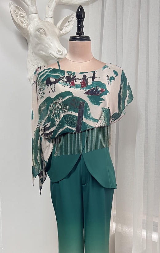 3204039 只此青绿 韩国进口水晶乔其纱进口纹理蜂窝缎上衣 雾境 商品图1