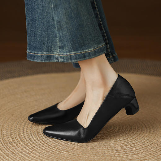 【预售5天】秋季新款两穿头层水洗牛皮后跟可踩软皮气质酒杯跟尖头通勤单鞋女MX&mx89907 商品图3