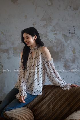 【门店同款】ENJOY秋季“光阴序语”露肩波点上衣 164694694