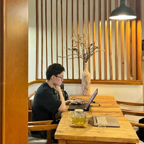  做那个坚持滚动雪球的人。