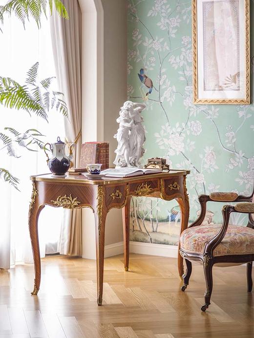 独角鹿西洋古董法国林克家具工坊签名出品路易十五风格花卉主题铜鎏金精雕细木镶嵌边桌古董家具 商品图0