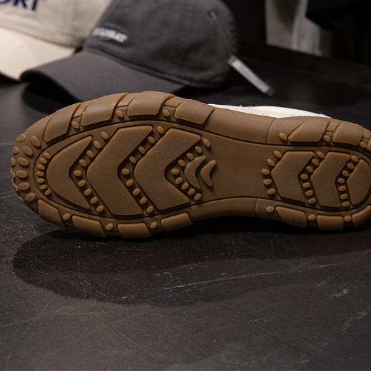 DRONKOO 2025 系带飞机头反毛皮拼皮复古低帮运动鞋 商品图3