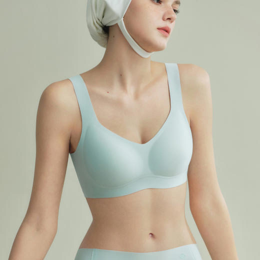 素肌良品 无痕【粉底液】隐形无尺码背心内衣MX320 商品图1