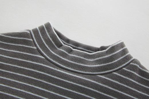 拉比童衣-3自然半高领i5上衣深灰LYDC10030194 商品图3