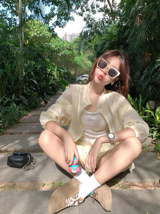 <曾小咸推荐>现货秒杀！卖完不补 ！微信打折价！度假穿搭轻薄防晒上衣 日常179.99 立减 秒杀89.99！短裤日常119.99 立减60 秒杀59.99！ 商品图11