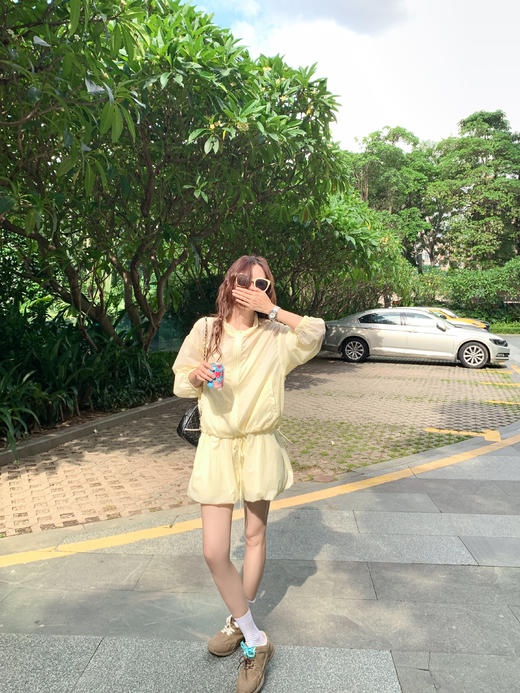 <曾小咸推荐>现货秒杀！卖完不补 ！微信打折价！度假穿搭轻薄防晒上衣 日常179.99 立减 秒杀89.99！短裤日常119.99 立减60 秒杀59.99！ 商品图9