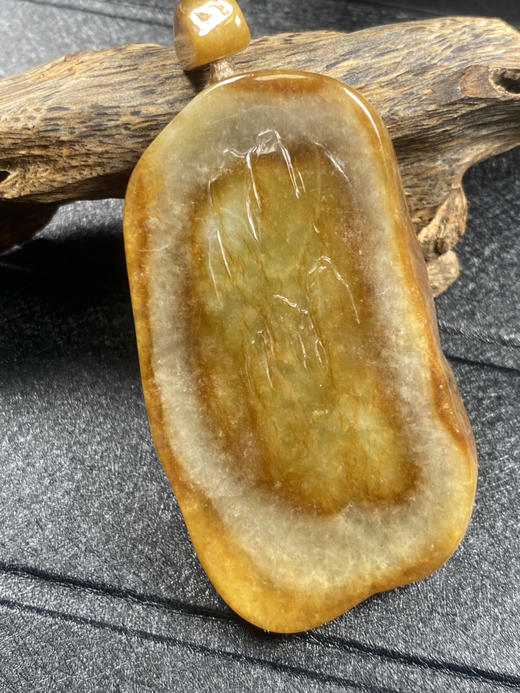 【FC0093】翡翠黄翡山水挂件  庄厚特色  天然黄翡 雕工精湛 商品图3