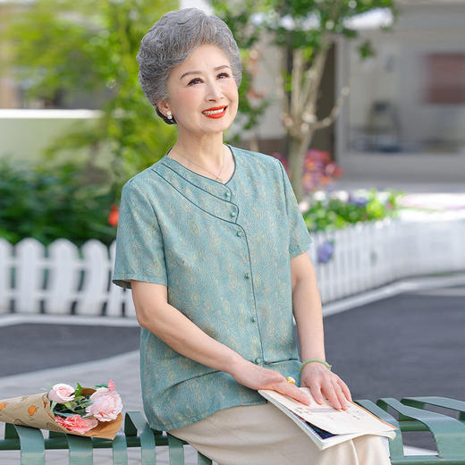 奶奶夏装短袖中老年人衬衫女妈妈花色衬衣洋气小衫夏季衣服婆婆妈 商品图7