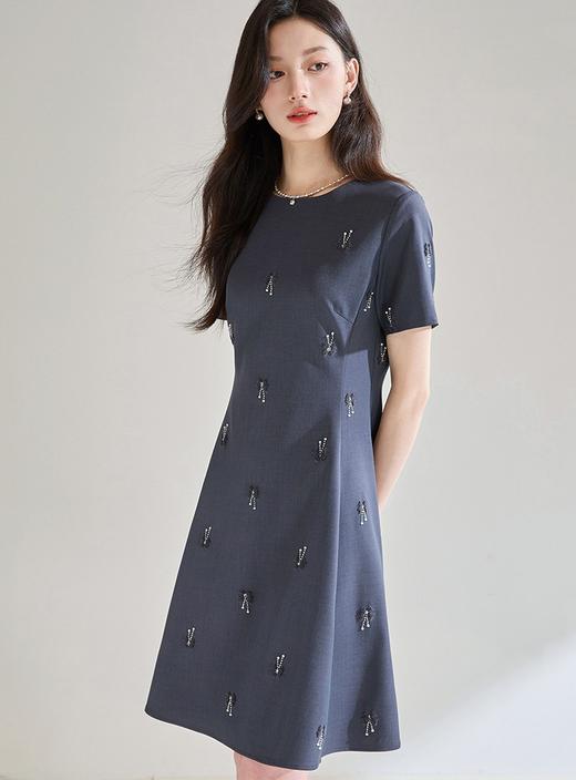 LP钉珠高级感灰色重工刺绣收腰显瘦气质短袖连衣裙 商品图4