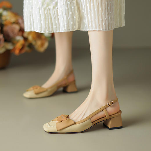 【预售5天】舒适~复古蝴蝶结羊皮包头凉鞋女粗跟夏真皮中跟大码TX&TX390-1 商品图1