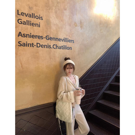 金蘑菇菇  alo三件套 / 精纺100羊毛外套吊带长裤三件套 商品图9