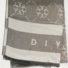 抵羊精纺金银丝围巾