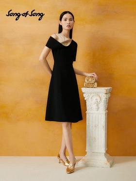 2楼歌中歌连衣裙吊牌价4190