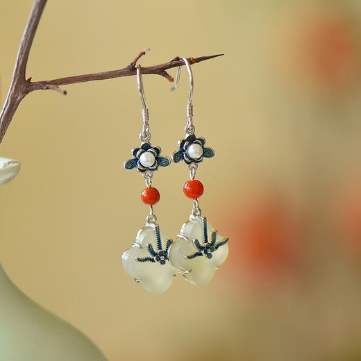 【预售3天】国风精工珐琅彩s925银镶嵌和田玉四叶草珐琅耳坠QL99 商品图0