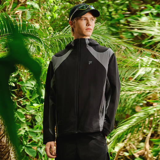 【云粉节】【新品】6楼FILA FUSION斐乐潮章昊同款潮流宽松梭织外套吊牌价1580 商品图1