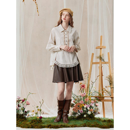 两三事 风染流年 2025秋季新款复古蕾丝拼接收腰绑带条纹衬衫女 商品图2