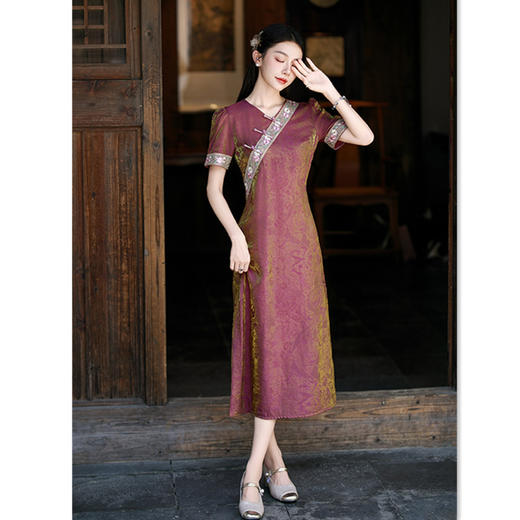 SYK27678改良新中式长款V领时尚旗袍连衣裙 2025夏低领新款日常可穿 商品图3