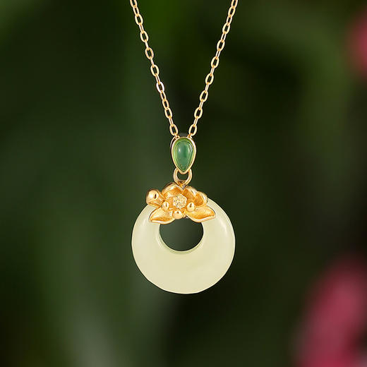 【预售3天】平安扣莲花项链女925纯银镀18K金色森系花卉和田玉吊坠复古锁骨链N001825Q 商品图1