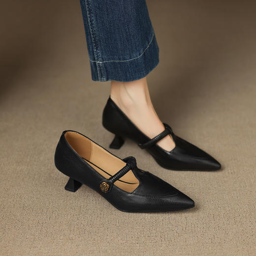 【预售5天】法式复古低跟单鞋气质浅口舒适山茶花丁字扣带玛丽珍鞋女JLY&18-750 商品图3