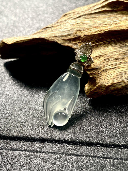 【FC0106】18K镶嵌翡翠高冰掌上明珠吊坠  种好起光  冰润通透  款式精美 商品图1