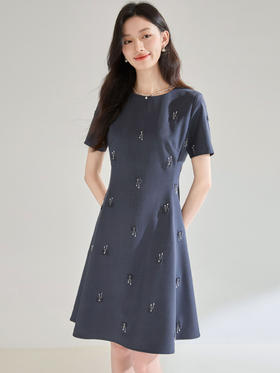 LP钉珠高级感灰色重工刺绣收腰显瘦气质短袖连衣裙