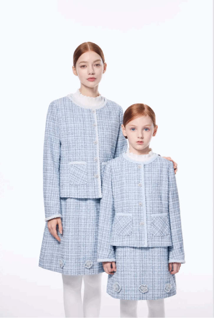 【春上新】【秋季新品】8楼 琳麦罗 LYNN&MILO 蓝色雪尼尔小香风外套,背心裙