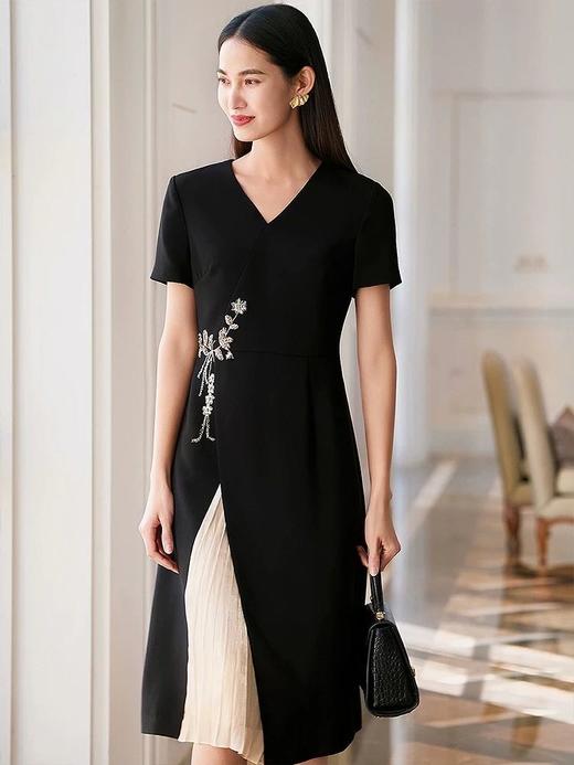 2楼歌中歌连衣裙吊牌价5390 商品图0